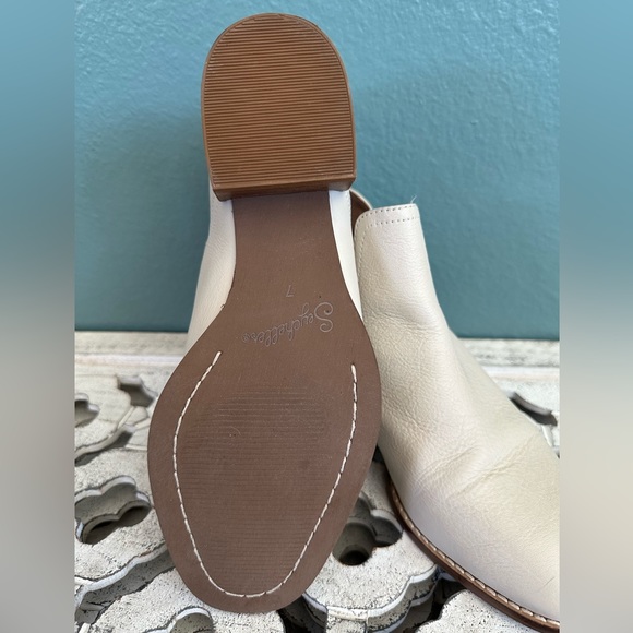 Sechelles booties, size 7 - Picture 4 of 5